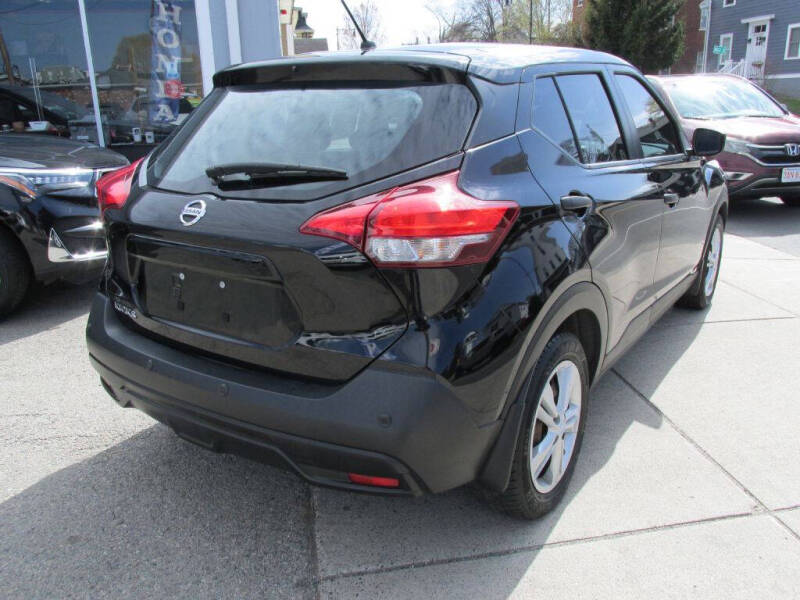 2020 Nissan Kicks S