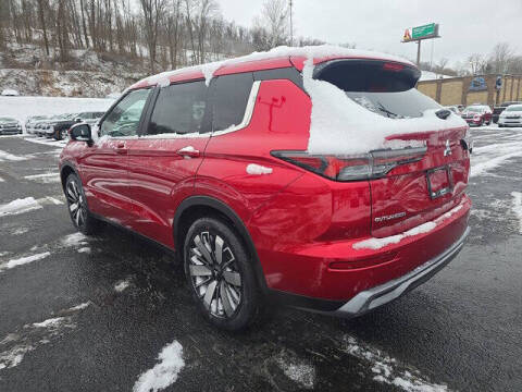 2026 Mitsubishi Outlander SE