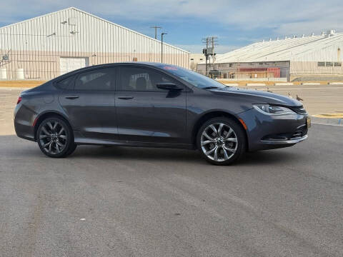 2016 Chrysler 200 S