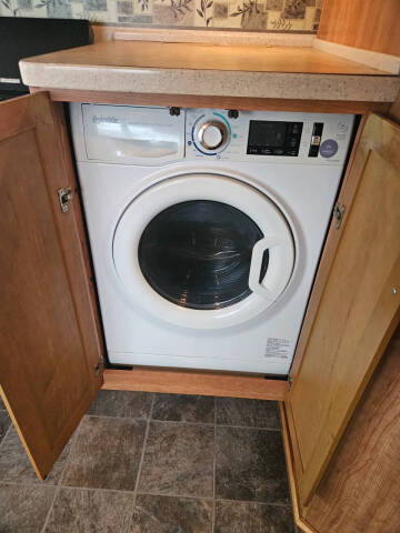 2008 Fleetwood RV Bounder 35E