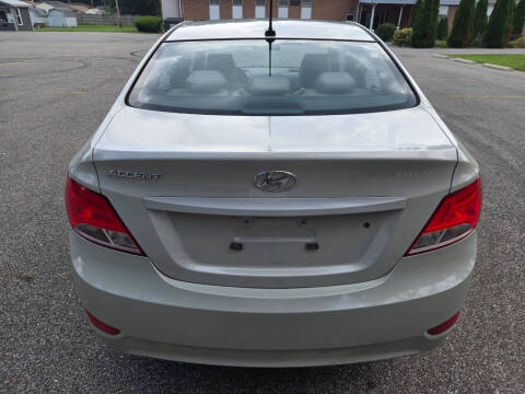 2015 Hyundai Accent GLS