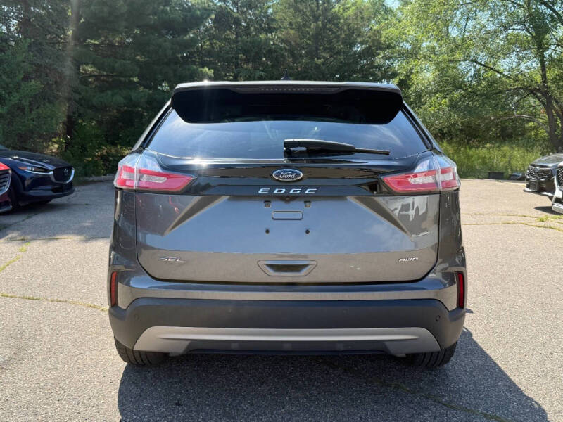 2022 Ford Edge SEL