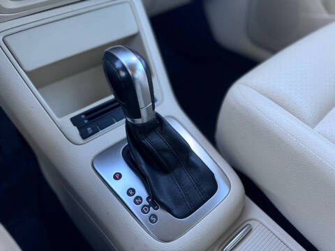 2012 Volkswagen Tiguan LE