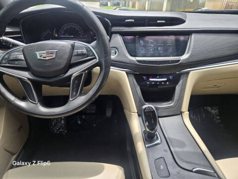 2017 Cadillac XT5