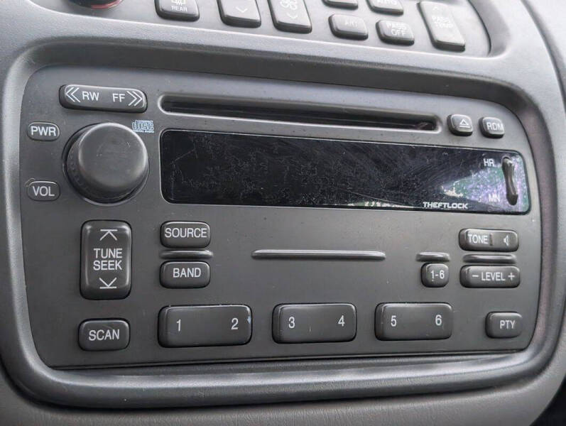 2005 Cadillac DeVille