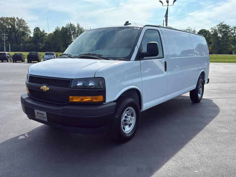 2025 Chevrolet Express 2500