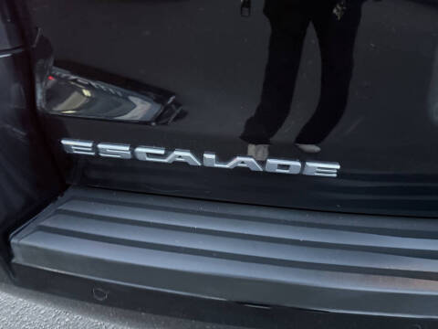 2017 Cadillac Escalade ESV Premium Luxury