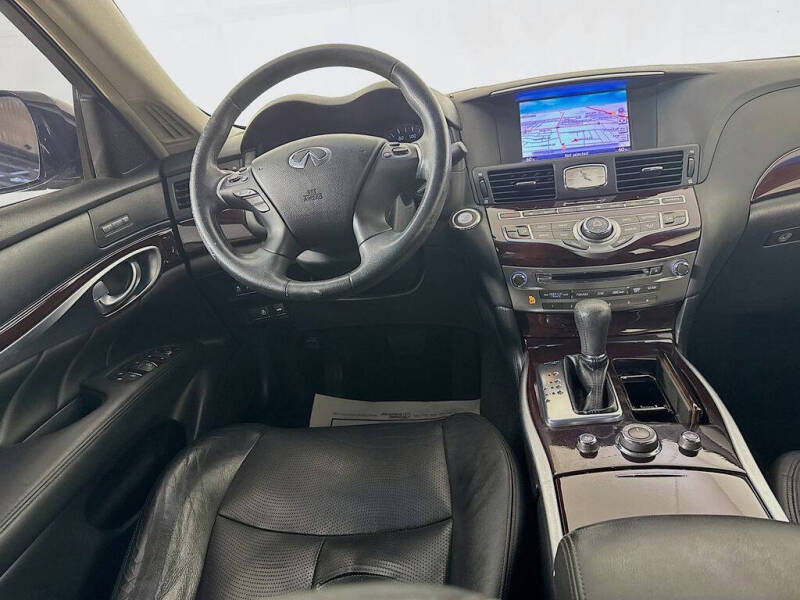 2013 Infiniti M37