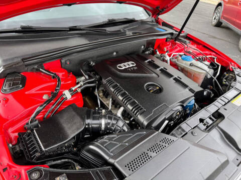 2013 Audi A4 2.0T quattro Premium Plus