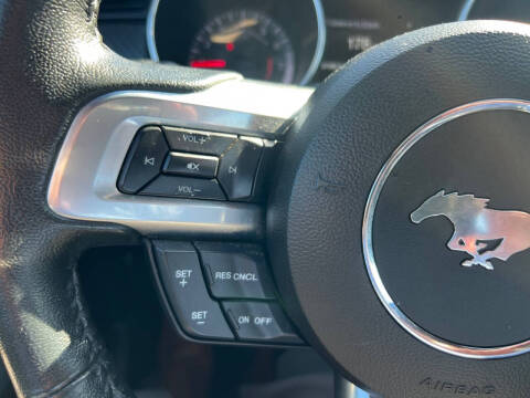 2021 Ford Mustang EcoBoost