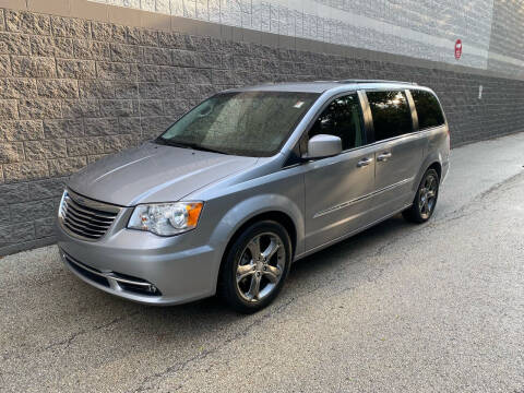 2014 Chrysler Town and Country for sale at Kars Today in Addison IL