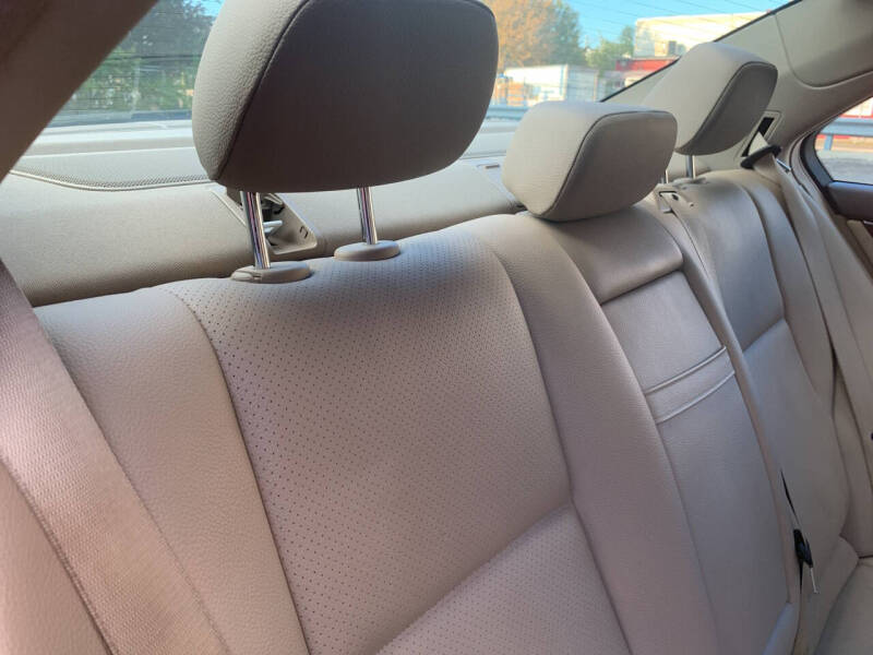 2013 Mercedes-Benz C-Class C 300 Luxury 4MATIC