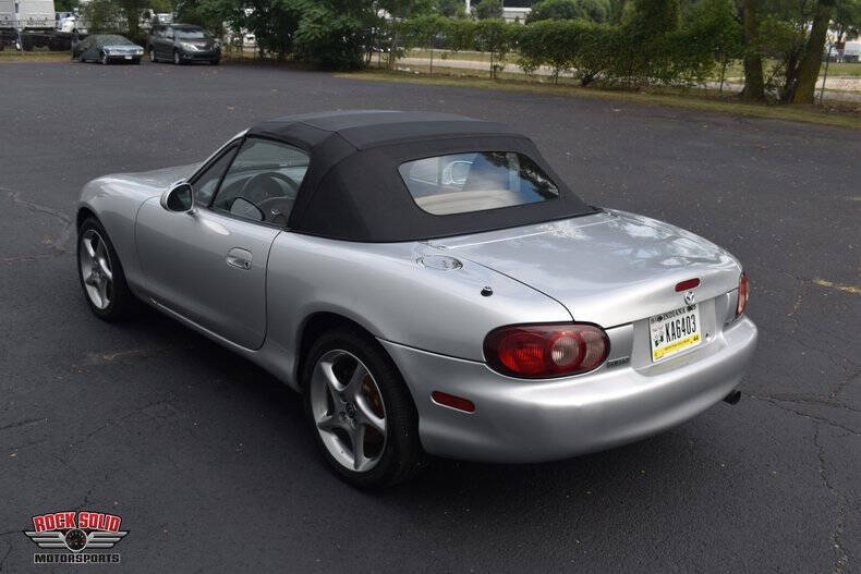 2002 Mazda MX-5 Miata