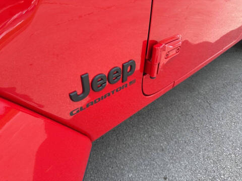 2025 Jeep Gladiator Sport
