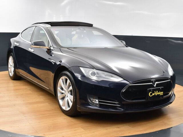 Used 2015 Tesla Model S 85D with VIN 5YJSA1H28FF080255 for sale in Conshohocken, PA