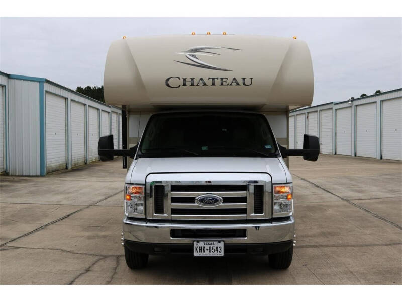 2017 Thor Motor Coach Chateau