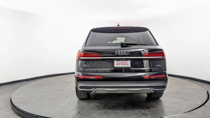 2022 Audi Q7 quattro Premium Plus 55 TFSI