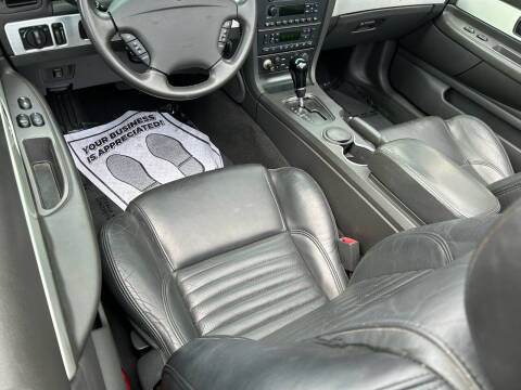 2002 Ford Thunderbird Deluxe