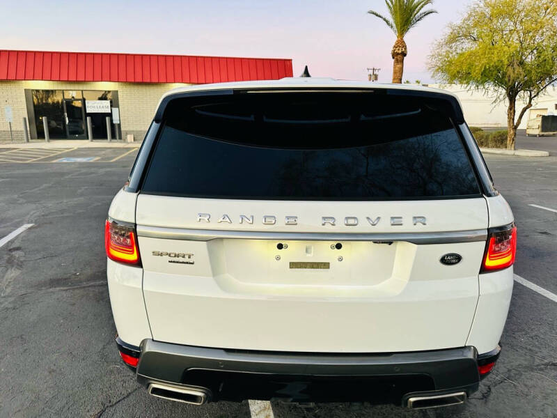 2019 Land Rover Range Rover Sport HSE photo 6