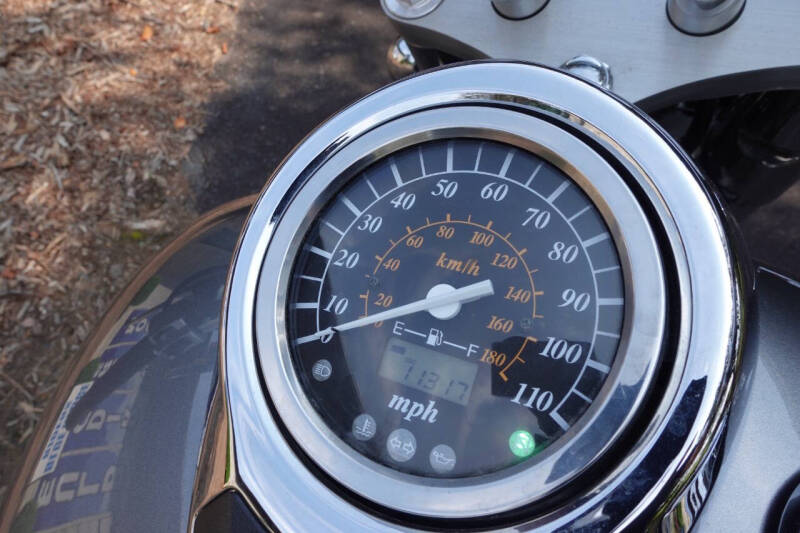 2002 Suzuki Intruder