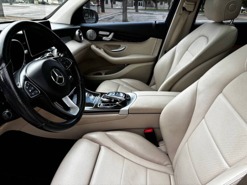 2017 Mercedes-Benz GLC GLC 300 4MATIC