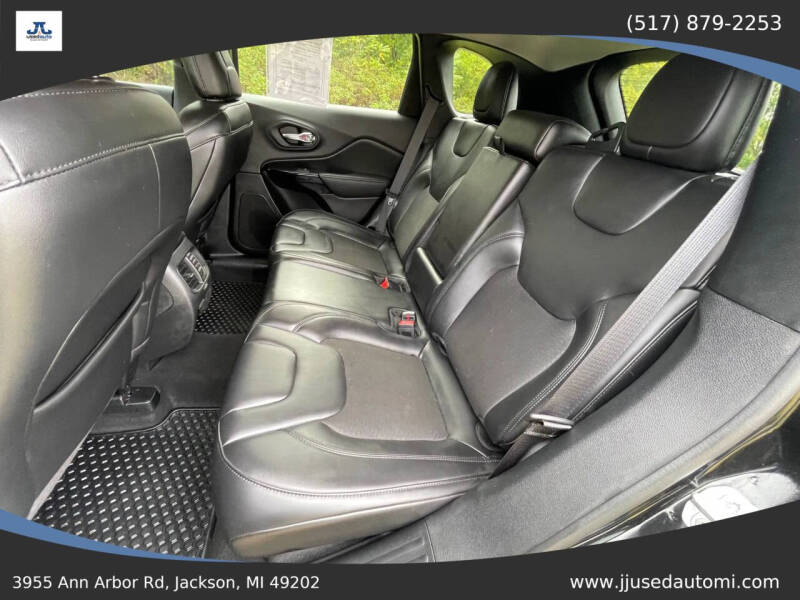 2020 Jeep Cherokee Altitude