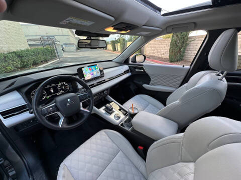 2023 Mitsubishi Outlander PHEV SEL