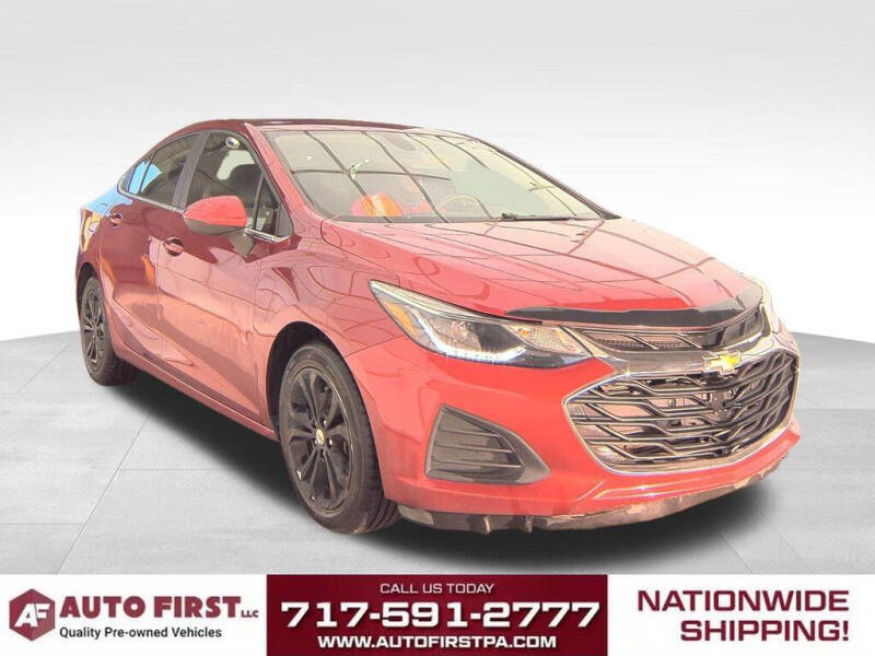 2019 Chevrolet Cruze LT photo 1