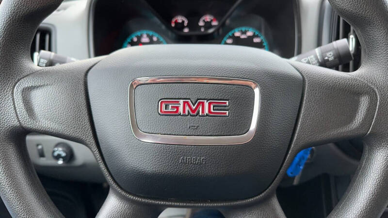 2022 GMC Canyon Elevation Standard