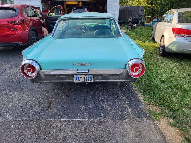 1962 Ford Thunderbird