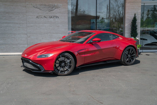2020 Aston Martin Vantage 35