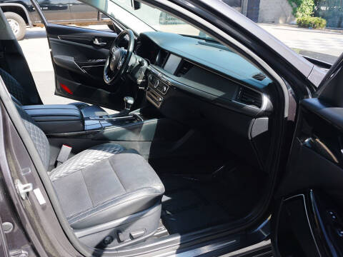 2017 Kia Cadenza Limited