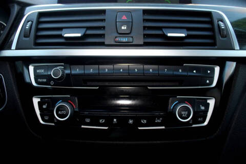 2018 BMW 3 Series 320i xDrive