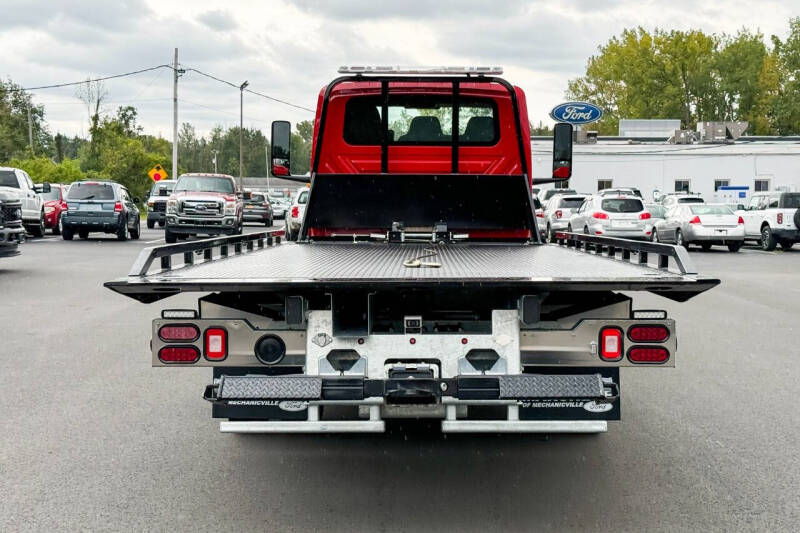 2025 International MV607