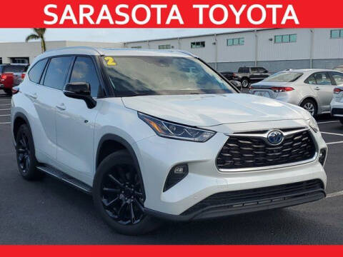 2022 Toyota Highlander Hybrid for sale at Sarasota Toyota in Sarasota FL