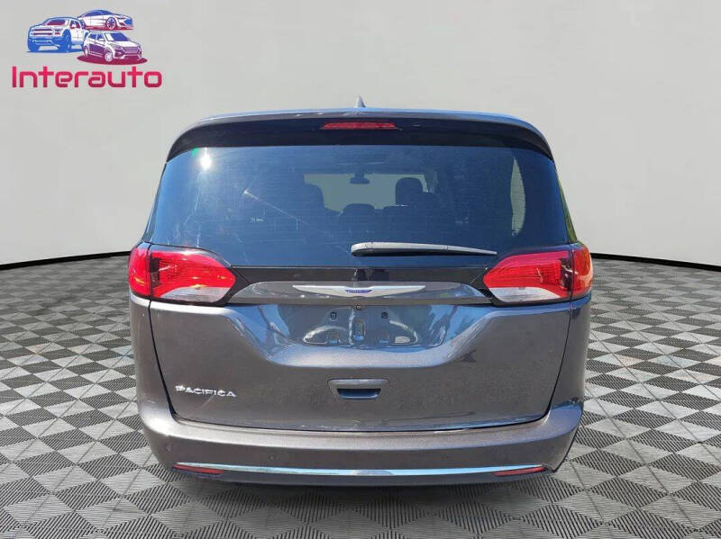 2018 Chrysler Pacifica Touring L