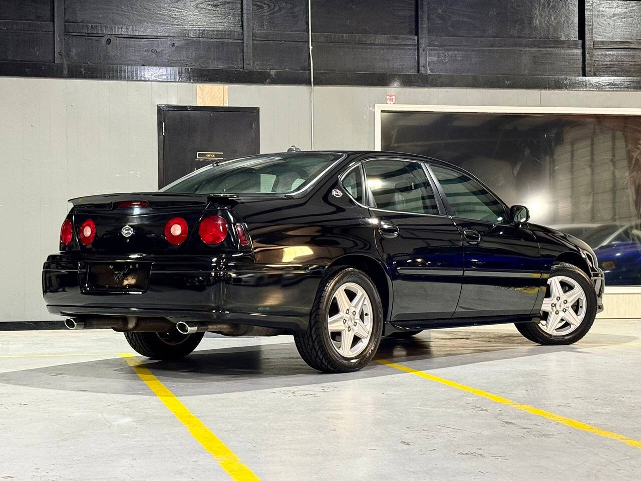 2004 Chevrolet Impala for sale at Carnival Car Company in Victoria, TX