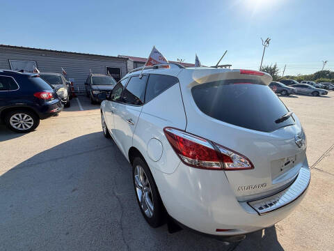 2011 Nissan Murano LE