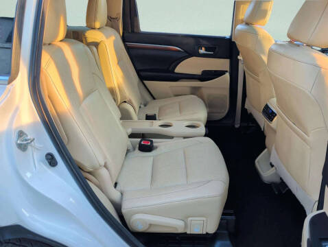 2018 Toyota Highlander Limited Platinum