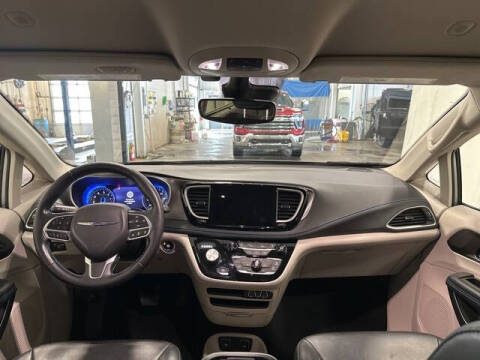 2021 Chrysler Pacifica Touring L