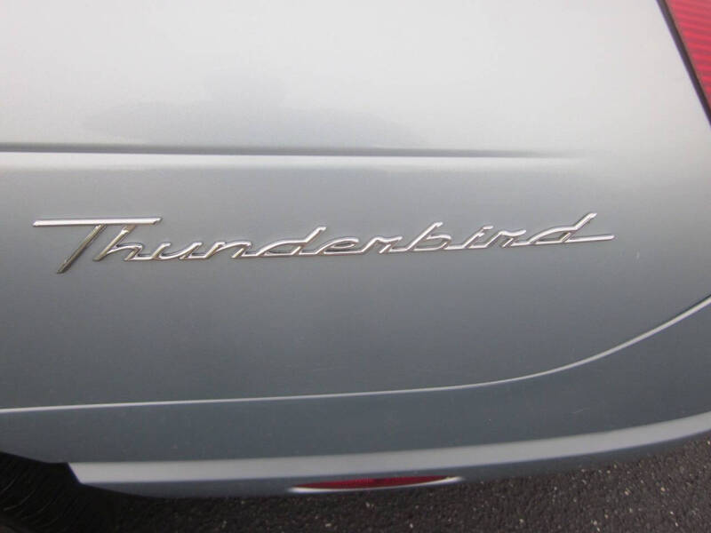 2004 Ford Thunderbird Deluxe