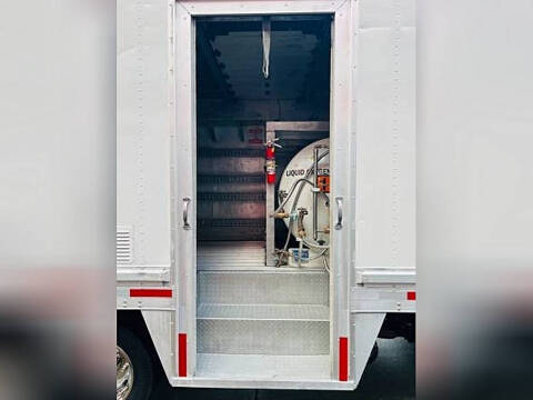 2015 Isuzu NPR DSL REG AT