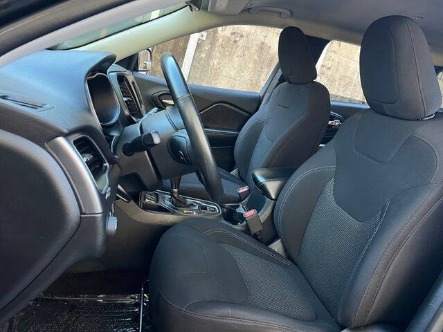 2019 Jeep Cherokee Latitude