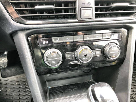 2024 Volkswagen Taos SE 4Motion