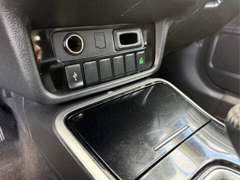 2020 Mitsubishi Outlander SE