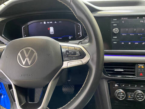 2024 Volkswagen Taos SEL 4Motion