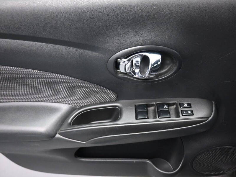 2015 Nissan Versa 1.6 SV