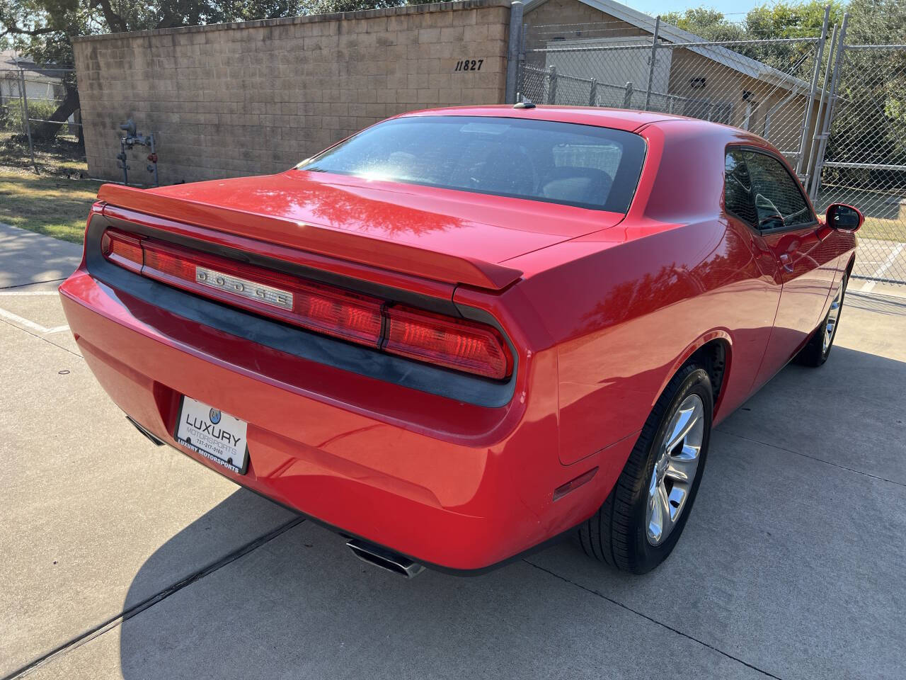 Used Car 2014 Dodge Challenger  Sxt 2dr Coupe For Sale Under $15,000 In Austin, Texas