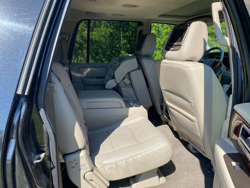 2011 Lincoln Navigator L