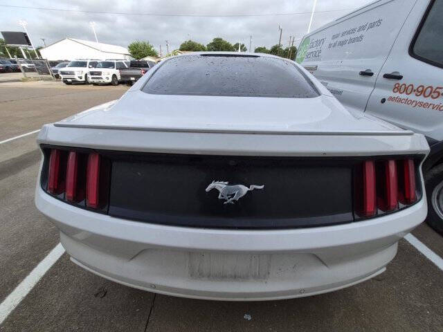 2017 Ford Mustang EcoBoost